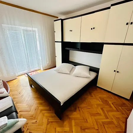 Baraba Apartment